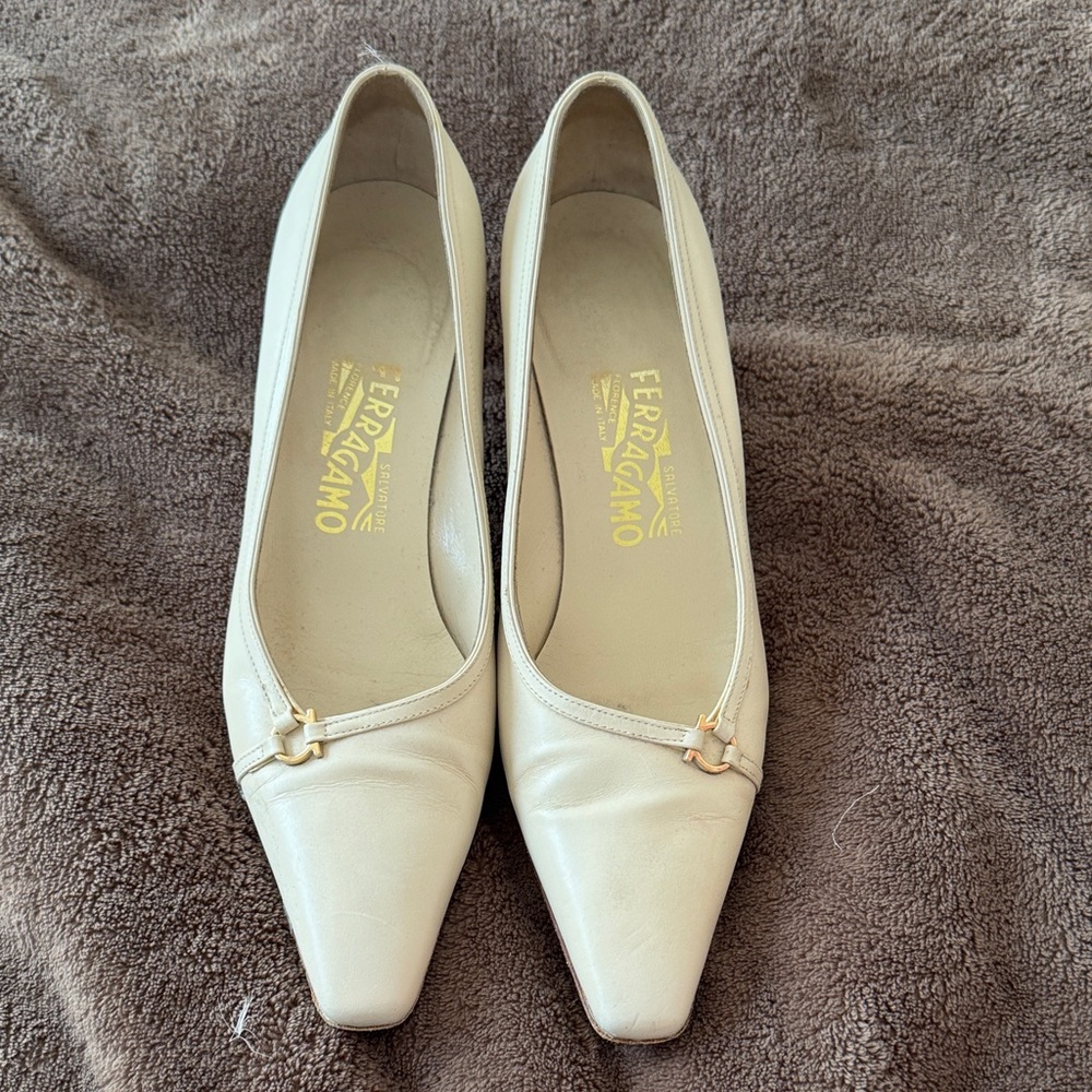 Salvatore Ferragamo Ivory Leather Pointed Toe Flats with Gold Hardware